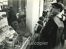 Store front circa d'occasion  Expédié en Belgium