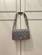 Bolsa Chanel média Le Boy cinza claro Gunmetal HW usada conjunto completo comprar usado  Enviando para Brazil