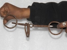 Morsetto In Ferro Vintage Rustico / Morsetto Per Cavallo Collezionabile 13683 comprar usado Morsetto In Ferro Vintage Rustico / Morsetto Per Cavallo Collezionabile 13683 comprar usado  Enviando para Brazil