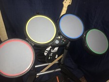 Usado, Conjunto de guitarra e bateria Rock Band PACOTE SEM MICROFONE, pacote com fio frete rápido comprar usado  Enviando para Brazil