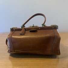 Petite sacoche cuir d'occasion  Donnemarie-Dontilly