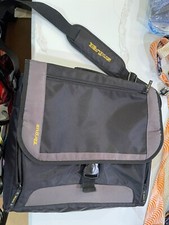 Targus messenger laptop for sale  Dunnellon