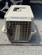 Petmate pet carrier for sale  Columbia