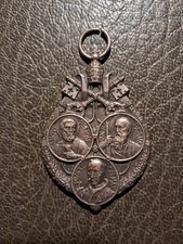 Ancienne medaille papale d'occasion  La Ferté-Alais
