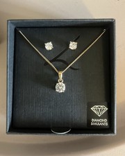 Lovisa diamond simulants for sale Lovisa diamond simulants for sale  HIGH WYCOMBE
