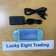 Psp 2000 mint d'occasion  Expédié en Belgium