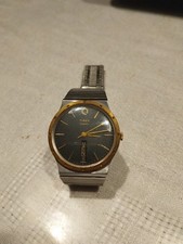 Montre vintage timex d'occasion  Saint-Léonard-de-Noblat