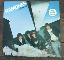 Ramones Leave Home Lp VG+ Record, Cover Water Damage. Listing Tons Of Records!! comprar usado  Enviando para Brazil