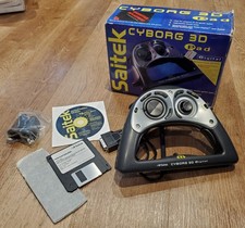 Saitek cyborg pad usato  Spedire a Italy