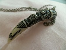 Collier chaine plastique d'occasion  Issy-les-Moulineaux