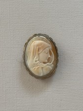 Broche camée sculpté d'occasion  Paris X