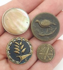 Lot boutons ancien d'occasion  Landrecies