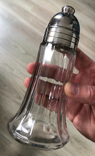 Ancienne saupoudreuse verre d'occasion  Ham