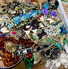 Huge vintage jewelry for sale  Warsaw