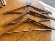 3 cabides de madeira vintage com publicidade Nova York Chicago Pensilvânia comprar usado  Enviando para Brazil