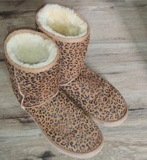 Botas com estampa de chita Ugg tamanho 8 comprar usado  Enviando para Brazil