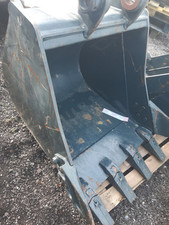Hyundai excavator bucket for sale Hyundai excavator bucket for sale  CHELMSFORD