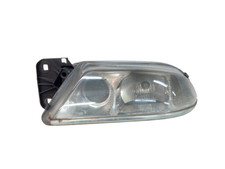 Faro anteriore sinistro usato Faro anteriore sinistro usato  Italia