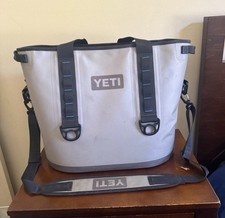 Yeti hopper large for sale  Whittier