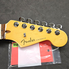Guitarra Stratocaster 2022 Fender USA American Ultra Strat Rosewood PESCOÇO E AFINADORES comprar usado Guitarra Stratocaster 2022 Fender USA American Ultra Strat Rosewood PESCOÇO E AFINADORES comprar usado  Enviando para Brazil