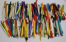 160 stück kugelschreiber gebraucht kaufen 160 stück kugelschreiber gebraucht kaufen  Suhl