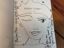 Kiddy City, Katalog 2002, Mówiące obrazy, podpisany przez artystę, używany na sprzedaż  Wysyłka do Poland
