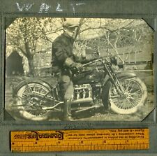 FOTO MONTADA EM MOTOCICLETA ACE da década de 1920 comprar usado  Enviando para Brazil