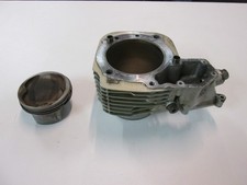 Cylindre piston droit d'occasion Cylindre piston droit d'occasion  Saint-Aubin-le-Cloud