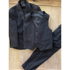Conjunto de terno smoking infantil mundo dos EUA jaqueta cintilante colete calça formal tamanho 4 comprar usado Conjunto de terno smoking infantil mundo dos EUA jaqueta cintilante colete calça formal tamanho 4 comprar usado  Enviando para Brazil