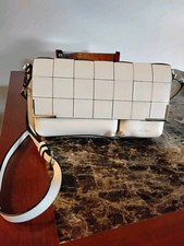 Usado, Calvin Klein Original Crossover, e bolsa de mão de mão, cor bege Tamanho médio comprar usado  Enviando para Brazil