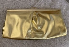 Bolsa Clutch Very Hollywood by Michael Kors Dourada, 9”L, 100% Poliuretano comprar usado Bolsa Clutch Very Hollywood by Michael Kors Dourada, 9”L, 100% Poliuretano comprar usado  Enviando para Brazil