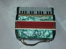 Instrument musique accordéon d'occasion  Expédié en France