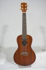 ukulele d'occasion  Expédié en Belgium