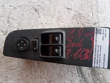 Pulsantiera anteriore sinistra usato  Italia