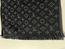 Sciarpa louis vuitton usato  Melegnano