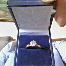 Stunning 9ct gold for sale  LLANGOLLEN