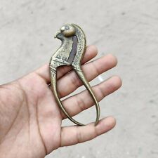 Vintage Antiguo Artesanal Latón Hierro Betel Tuerca Cortador Loro Ave Forma M605 comprar usado Vintage Antiguo Artesanal Latón Hierro Betel Tuerca Cortador Loro Ave Forma M605 comprar usado  Enviando para Brazil