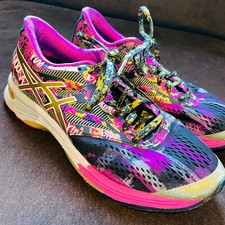 ASICS GEL NOOSA TRI 10 ouro rosa preto 7 EUA caminhada trilha corrida comprar usado  Enviando para Brazil