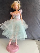 Barbie danseuse étoile d'occasion  Pernes-les-Fontaines