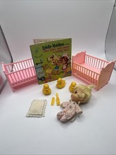 Liddle Kiddle: Liddle Diddle, 2 Berços, Quadrinhos, 3 Patos, Pente, Pincel, Travesseiro comprar usado  Enviando para Brazil