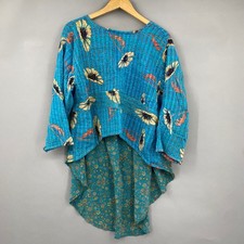 Túnica Kantha Bae estampa floral manga comprida alta baixa tamanho GRÁTIS boho hippie comprar usado Túnica Kantha Bae estampa floral manga comprida alta baixa tamanho GRÁTIS boho hippie comprar usado  Enviando para Brazil