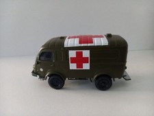 Renault r2087 ambulance. d'occasion  Fougères