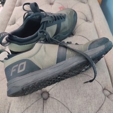 Specialized 2fo flat for sale  WORTHING
