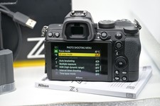 Nikon 24.3mp mirrorless for sale  Hopkins