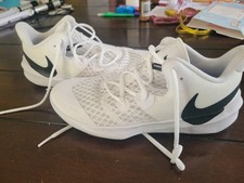 Size 7.5 nike for sale  Raleigh
