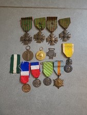Lot médailles militaires d'occasion  Paris IX
