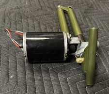ATUADOR DE CONJUNTO DE ABA/MOTOR CESSNA 172 P/N: C301002-0301, C301002-0309,  comprar usado  Enviando para Brazil