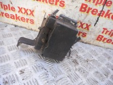 Bfd000581 2000 mitsubishi for sale  BRADFORD