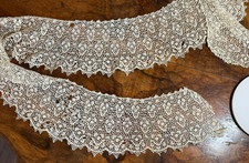 Textile ancien volant d'occasion  Morestel