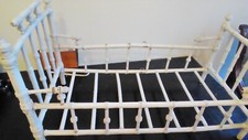 Mobilier poupées lit d'occasion  La Baule-Escoublac